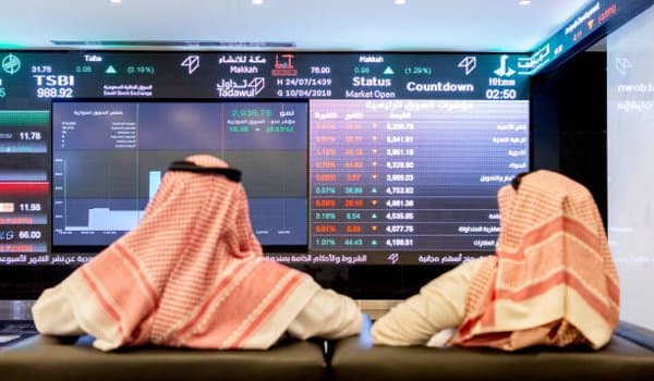 السعيد يواصل البيع في "هرفي" واحمد حسن يخفض ملكيته في "فتيحي" و"المعجل" تبيع في "اليمامة للحديد"