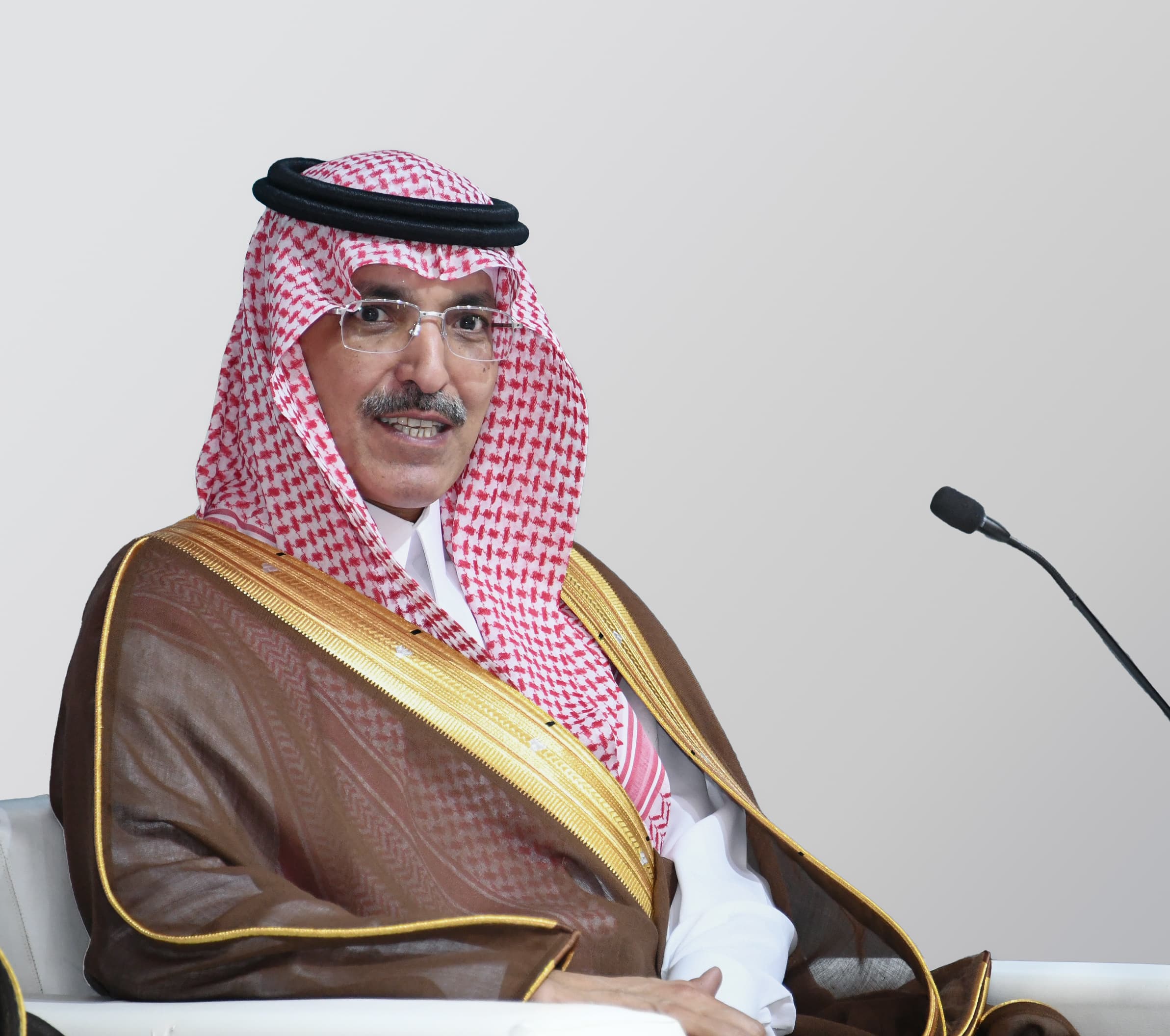 وزير المالية يوافق على 7 ضوابط للتعاقد والشراء والكميات في المشتريات الحكومية