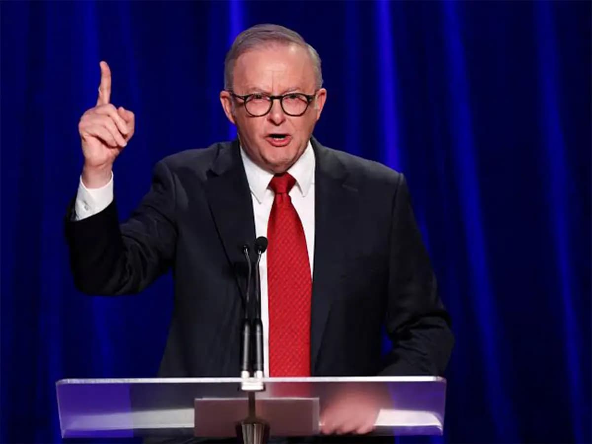 Australian Prime Minister Confirms He Will Discuss Tariffs with Trump
