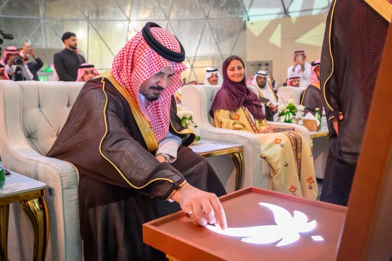أمير المدينة يفتتح موسم تمور المدينة 2026 ويؤكد: القطاع يمتلك فرصة كبيرة لتحقيق قيمة اقتصادية مضافة