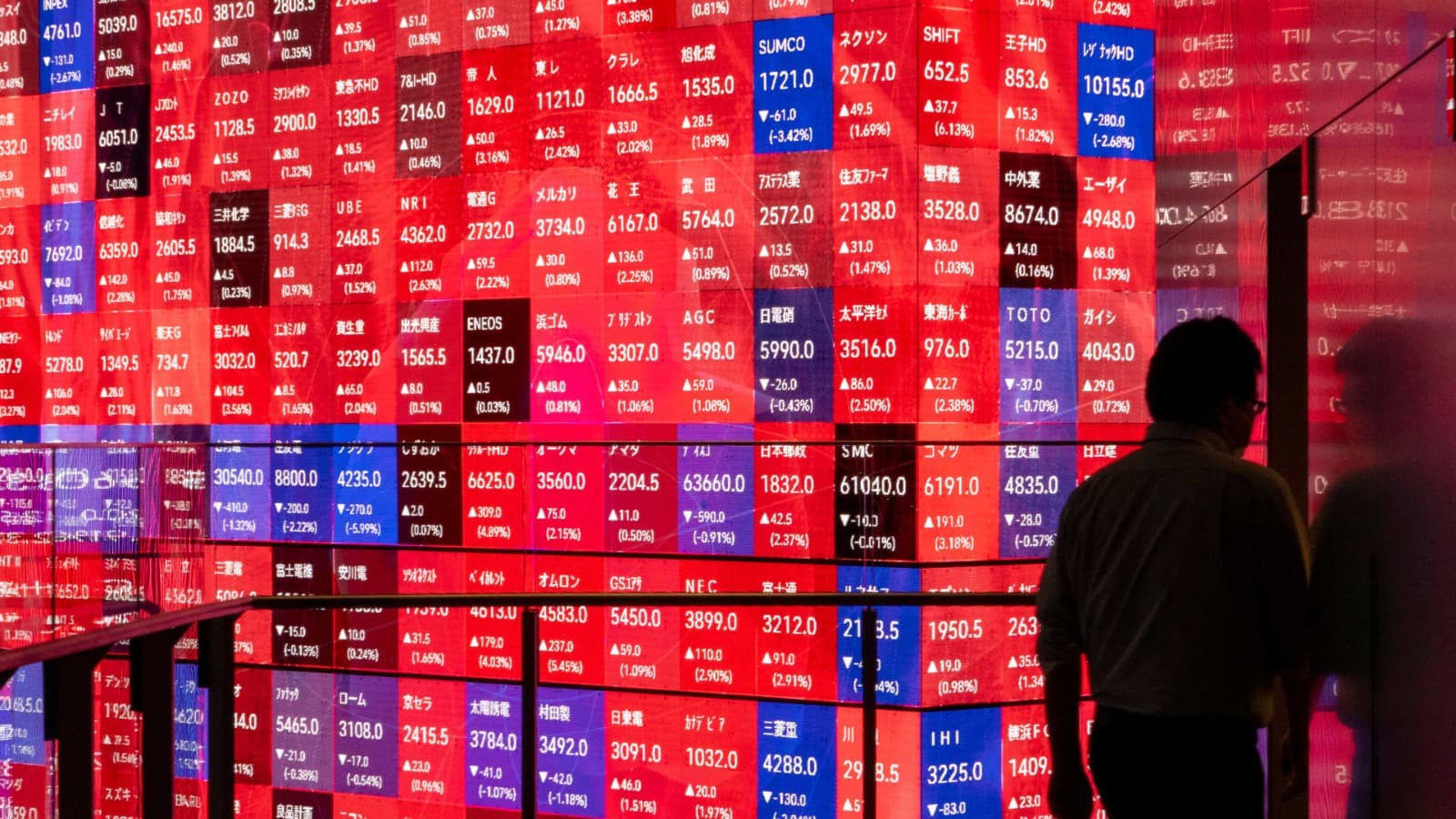 Seoul, Tokyo lead Asian plunge as tech stocks suffer fresh rout