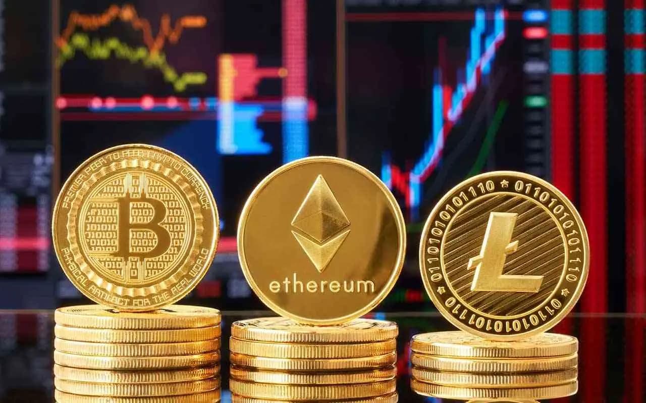 البيتكوين تهبط بأكثر من 2% .. والإيثريوم تتراجع 3.42%
