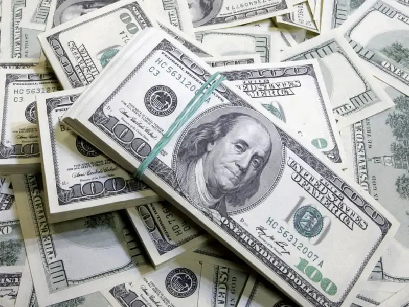 Dollar retreats as oil slumps on pause in Middle East conflict