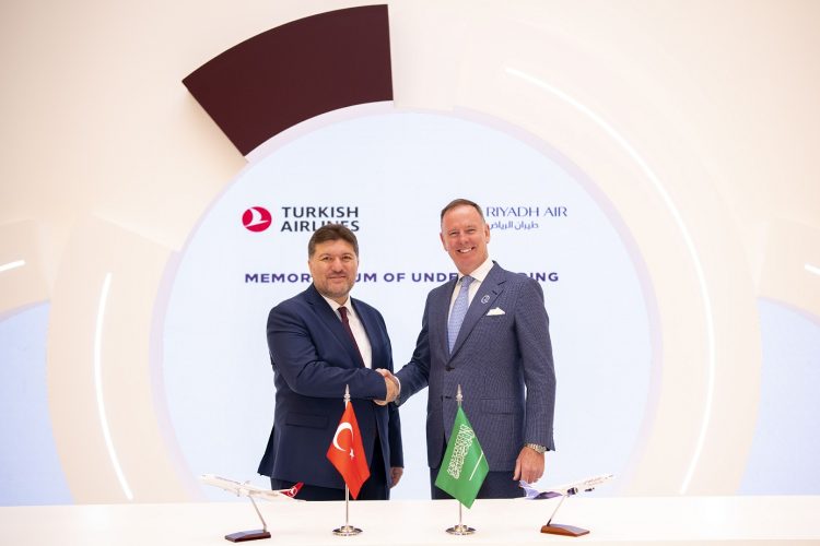 TURKISH AIRLINES AND RIYADH AIR SIGN STRATEGIC COOPERATION MoU Image 1