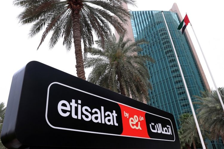 اتصالات من "&e" تحقِّق أعلى سرعة تنزيل لشبكة الجيل الخامس "5G" في العالم