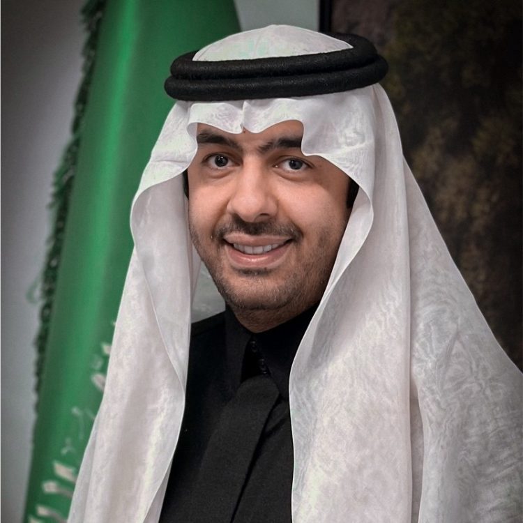عبدالعزيز أبوحيمد متحدثا رسميا للمركز الوطني لتنمية الغطاء النباتي ومكافحة التصحر