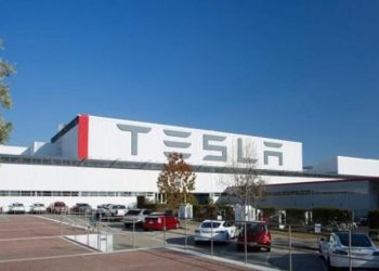 143 103942 tesla production sites model capacity 700x400